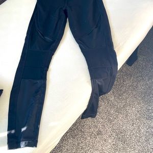 Ingrid and Isabel maternity leggings
